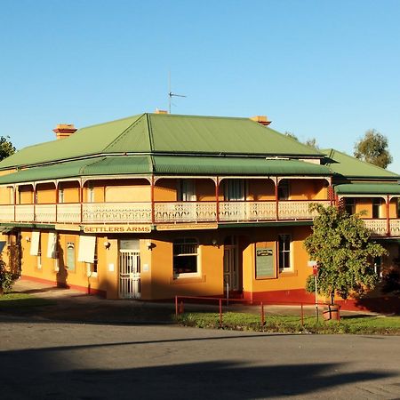 Settlers Arms Hotel Dungog Ngoại thất bức ảnh